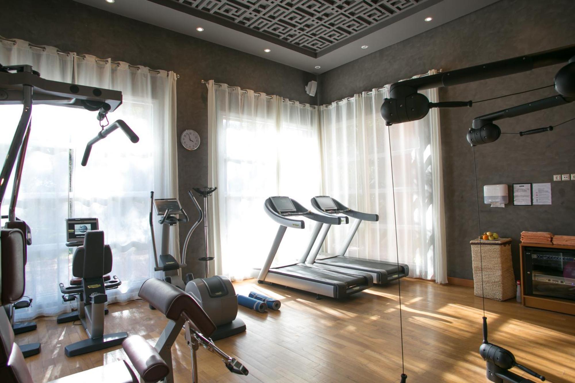 Barcelo Palmeraie Oasis Resort (Adults Only) Marrakesh Esterno foto The gym at the hotel