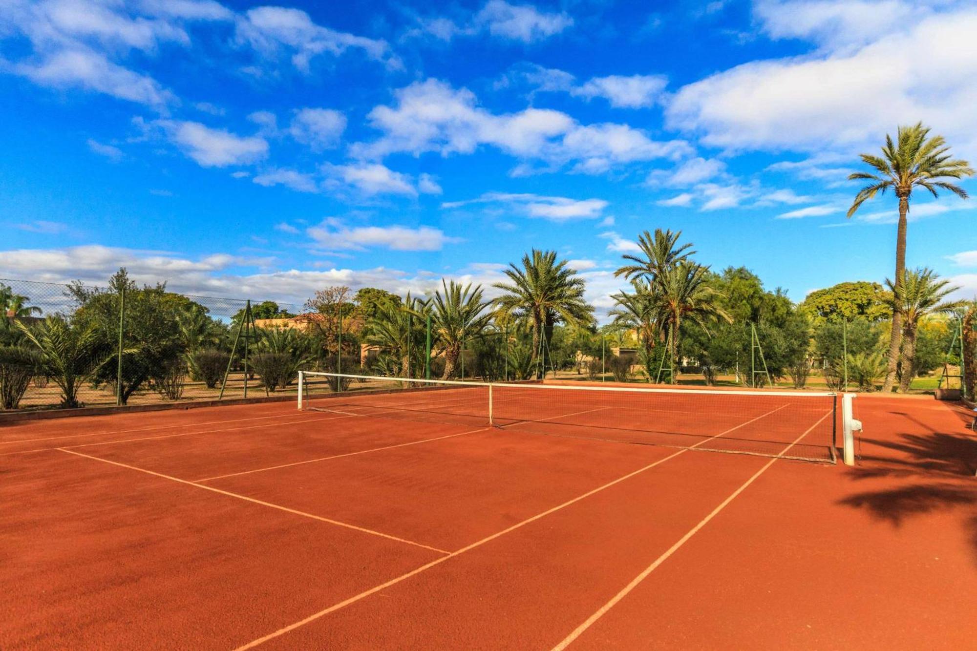Barcelo Palmeraie Oasis Resort (Adults Only) Marrakesh Esterno foto Tennis court in Mallorca
