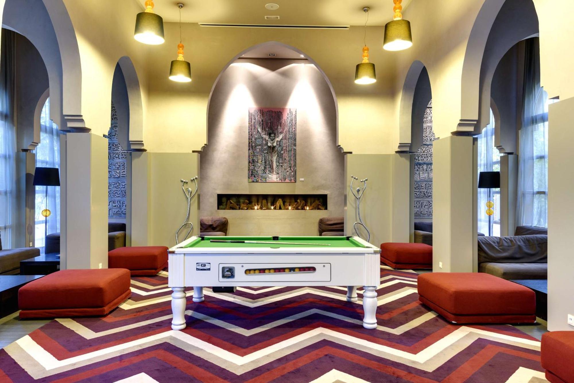 Barcelo Palmeraie Oasis Resort (Adults Only) Marrakesh Esterno foto The interior of the hotel