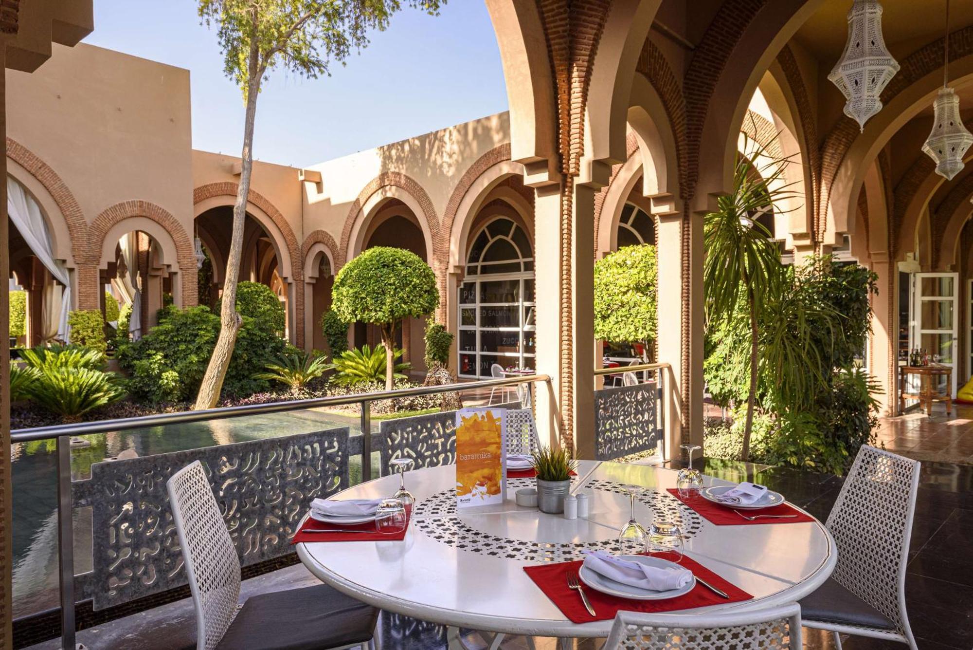 Barcelo Palmeraie Oasis Resort (Adults Only) Marrakesh Esterno foto The hotel's restaurant